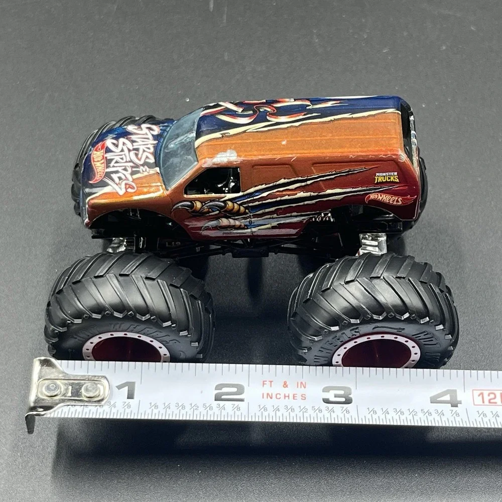 Hot Wheels 1:64 Scale Monster‎ Jam Stars & Stripes American Eagle Monster Truck - Picture 8 of 9